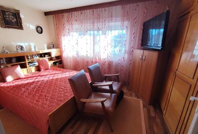 Apartament cu 3 camere semidecomandat în Central - 4