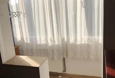 Apartament cu 3 camere decomandat în Dârste - 3