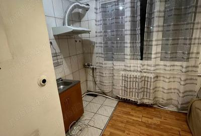 Apartament cu 4 camere decomandat în Rahova - 5