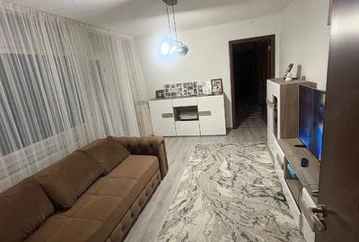 Apartament cu 3 camere semidecomandat în Central - 4