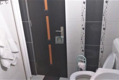 Apartament cu 2 camere semidecomandat în 1 Mai - 11