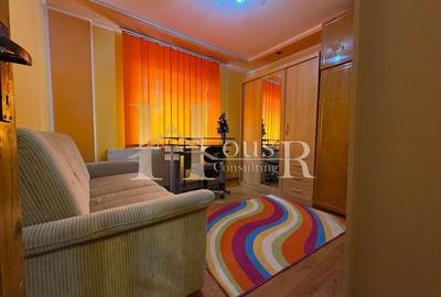 Etaj 2.Bloc izolat.Centrala proprie.Vedere 2 parti - 9