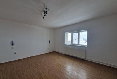 Casa spa?ioasa in comuna Recea, intr-o zona lini?tit? - 23