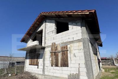 Casa la rosu P+M, Cernele (capatul lui 2), 420 mp teren, 149 - 5