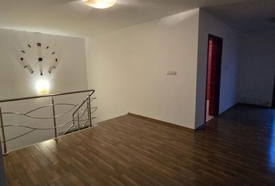 Casă cu 5 camere cu Teren 2220 Mp în Perșinari - 7