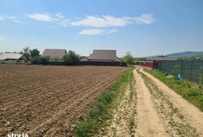 Teren de 1500 mp, în Măgura - 2
