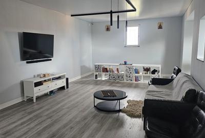 Casă cu 3 camere cu Teren 240 Mp în Central - 1
