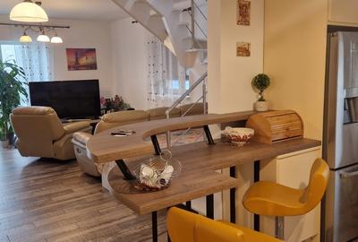 Apartament cu 3 camere decomandat, mobilat în Lujerului