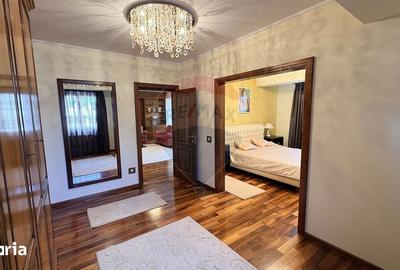 Apartament cu 3 camere în Central - 5