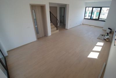 Casă individuală cu 5 camere cu Canalizare în Tunari - 4