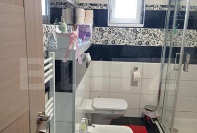 Casă cu 5 camere cu Teren 2500 Mp în Central - 2