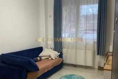 Garsonieră decomandată, mobilată în Roșu