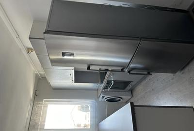 Vand apartament 3 camere zona Terra - 1