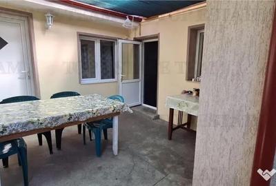 Casă cu 3 camere cu Garaj în Brătianu - 4