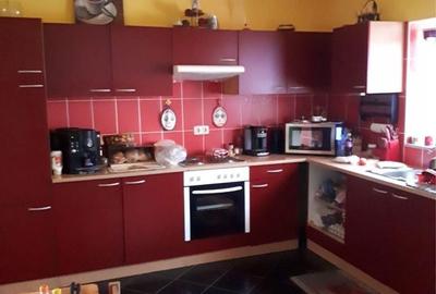 Casă cu 4 camere în Central - 3