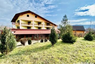 Spațiu comercial, de 700 mp, în Central - 3