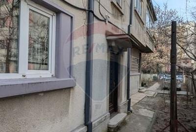 Casă cu 11 camere cu Teren 330 Mp în Iancului - 50