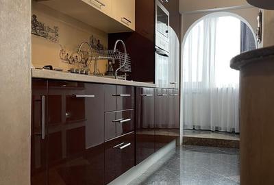 Apartament cu 2 camere decomandat, mobilat în Decebal - 8