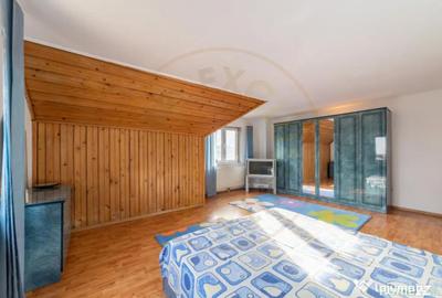 Casă cu 8 camere cu Teren 1000 Mp în Central - 12