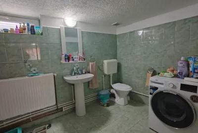 Casă cu 5 camere cu Teren 744 Mp în Brătășanca - 18