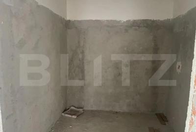 Casă cu 16 camere cu Teren 985 Mp în Titulescu - 11