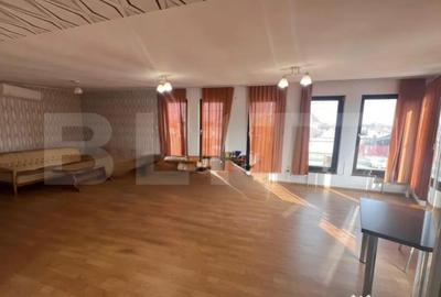 Spațiu comercial, de 84 mp, în Central