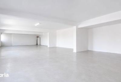 Apartament cu 4 camere în Central - 2