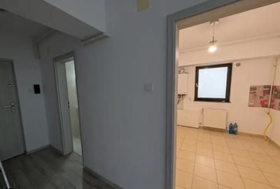 Apartament cu 3 camere decomandat în Unirii