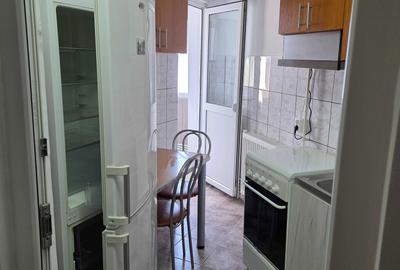 Garsonieră decomandată în Micro 14 - 7