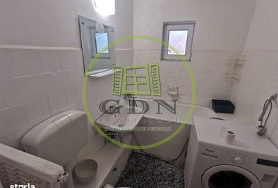 Apartament cu 3 camere decomandat în Decebal