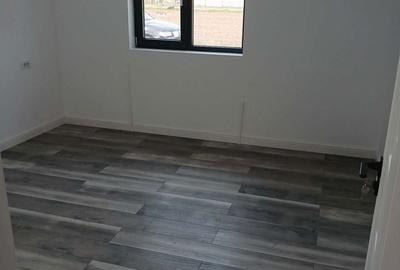 Casă cu Teren 500 Mp în Mărăcineni - 8