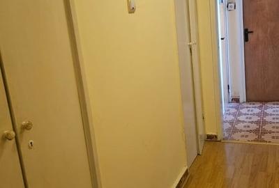 Apartament cu 3 camere decomandat în Titan - 2
