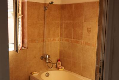 Casa de vanzare in zona Iosefin -Mangalia (curte+gradina) - 10