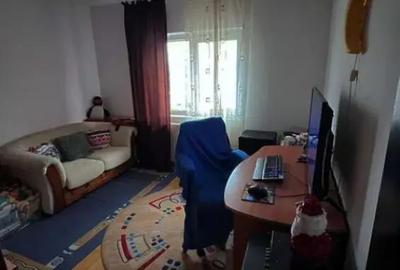 Apartament cu 4 camere decomandat, mobilat în Răcădău - 8