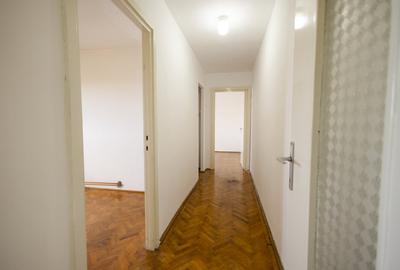 Apartament cu 3 camere semidecomandat în Circumvalațiunii - 6