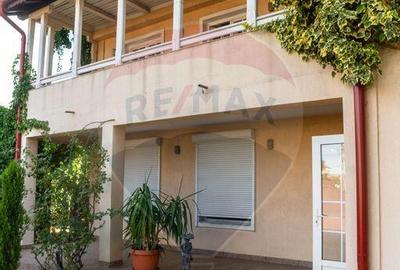 Casă cu 10 camere cu Teren 990 Mp în Sălaj