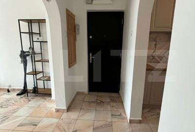 Apartament cu 3 camere în Decebal - 5