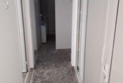 Apartament cu 3 camere decomandat în Păcurari