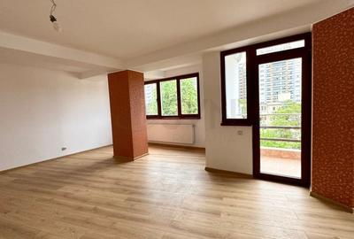 REA1023596 2 camere 80 mp Vitan Mall-Dristor  bloc 2008 - 8