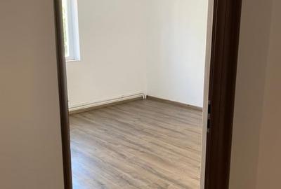 Vanzare Apartament 4 camere+posibilitate spatiu comercial la demisol - Bragadiru Vanzare Apartament 4 camere+posibilitate spatiu comercial la demisol - Bragadiru - 14