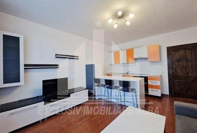 Apartament cu 3 camere decomandate, Cetate - 2