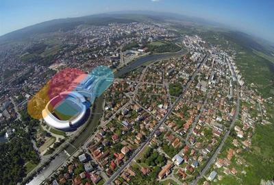 Casă individuală cu 7 camere cu Teren 1700 Mp în Central - 1