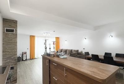 Terase generoase cu vederea spre padure - 9