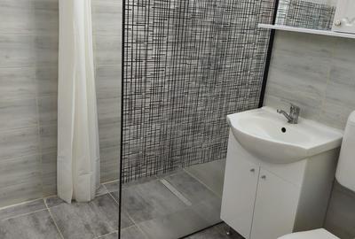 Apartament cu 3 camere decomandat în Calea Călărașilor - 2