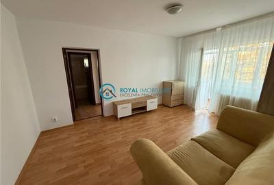 Royal Imobiliare - Inchiriere apartament 3 camere in zona Nord - 1