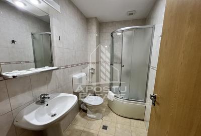 Pensiune in functiune, 12 camere plus un apartament, zona... - 2