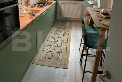 Apartament cu 3 camere decomandat în Tractorul - 1