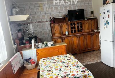 Casă spațioasă de vânzare în Azuga – 9 camere, 6 băi, vedere la Munții Bucegi - 9