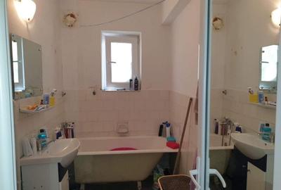 Apartament cu 3 camere în 23 August