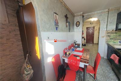 Apartament cu 3 camere decomandat în Central - 14